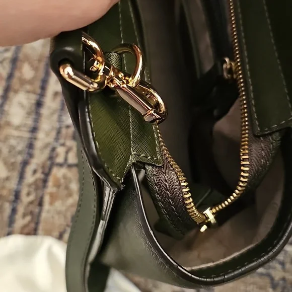Michael Kors Selma Bag In Olive Green - Picture 6 of 16